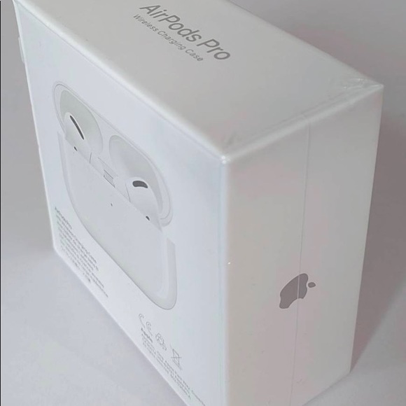 *New In Box* Apple AirPod Pro With Case AUTHENTIC with Serial Number Provided
